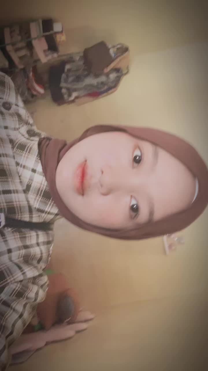 @dindaaee