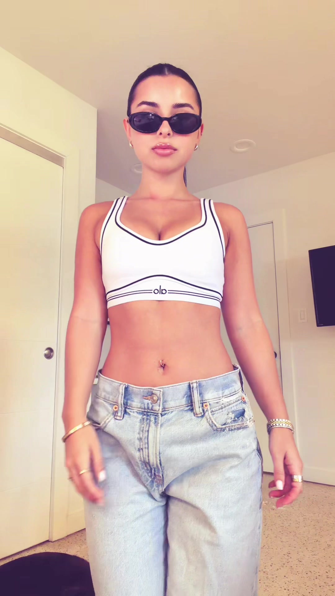 @vickyguez