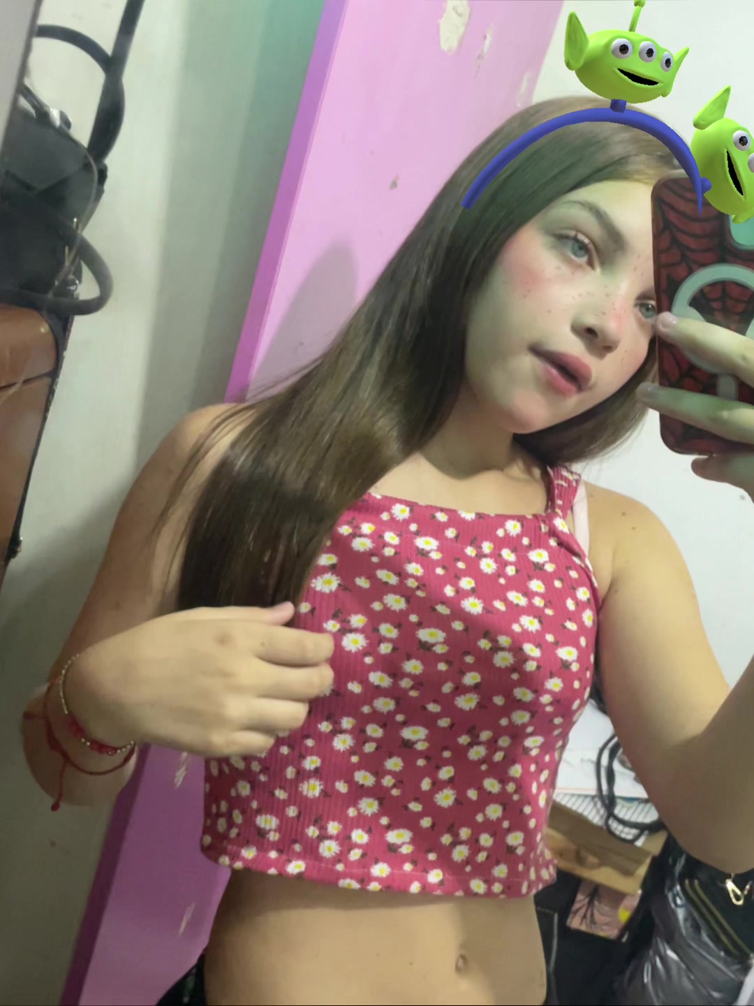 @👤
