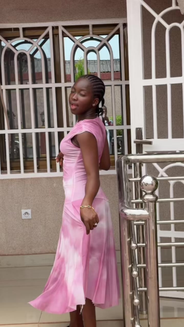 @Djamila Camara