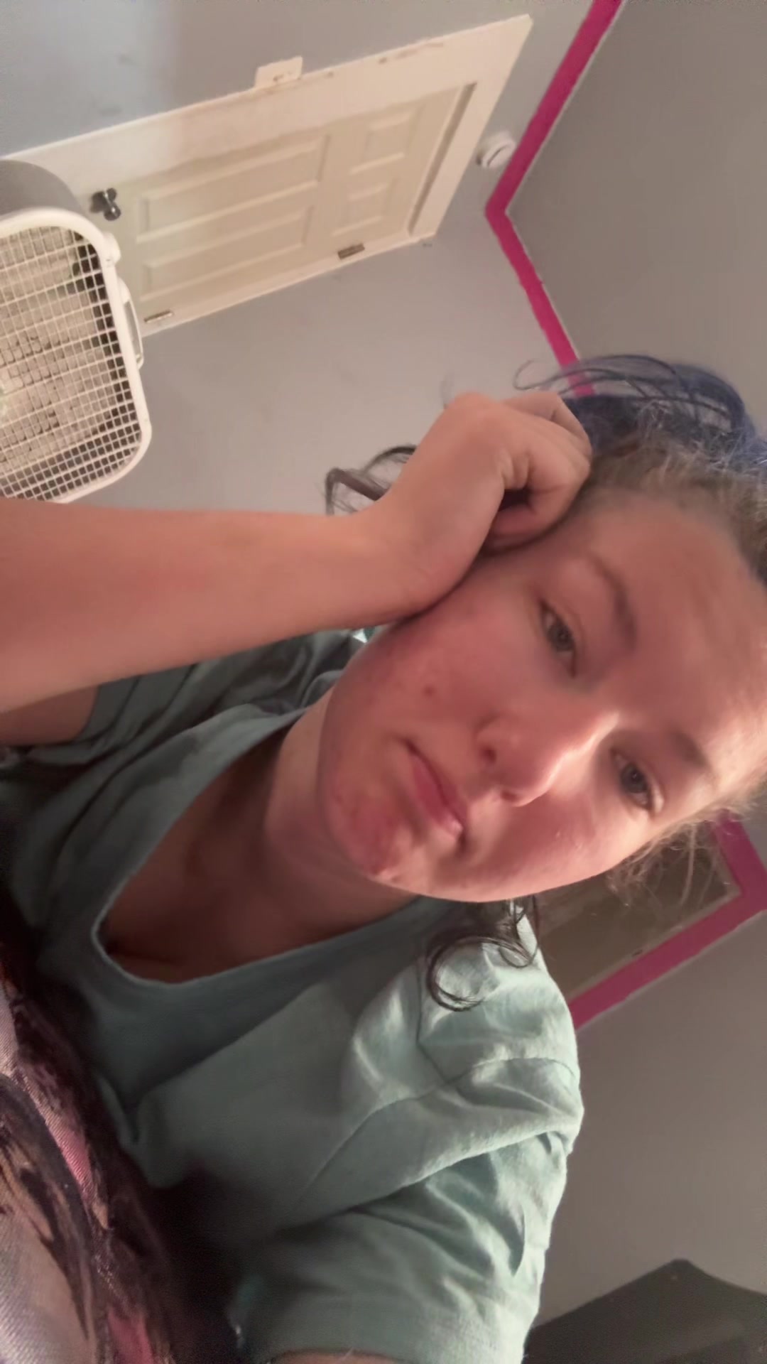 @yourgirlchloie08