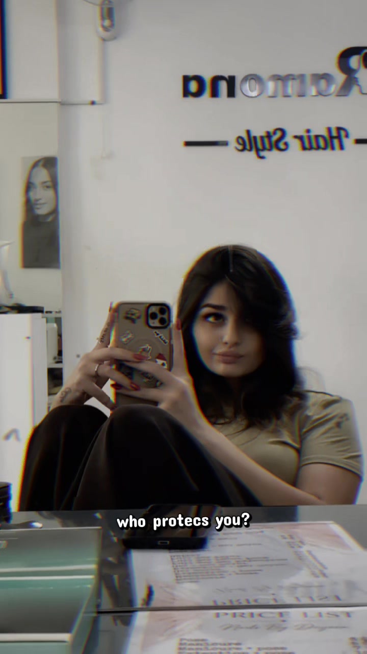 @_Sacha_
