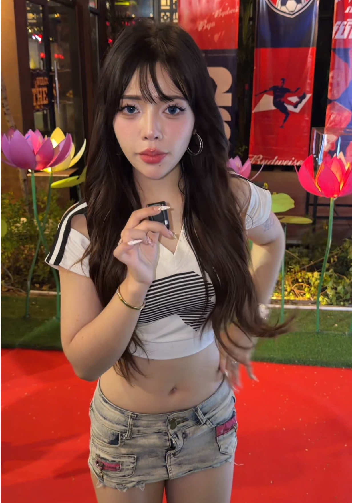@Lyza Vong.🎀༘⋆˚