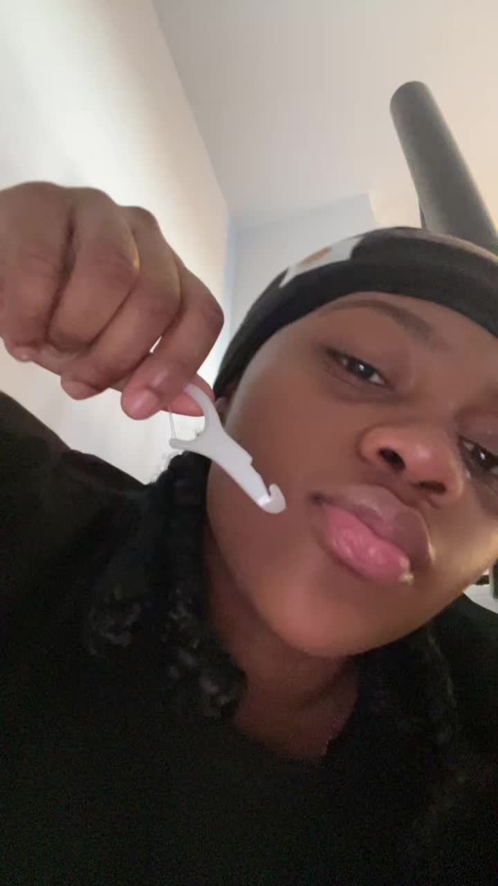 @MariÅni