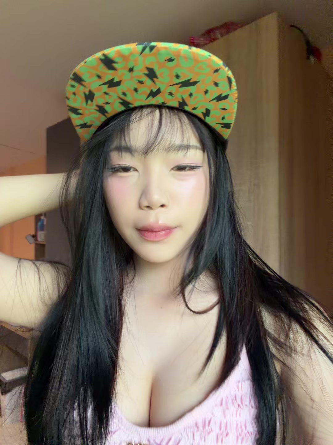 @แอ้นบินโชว์🦋 (340k)