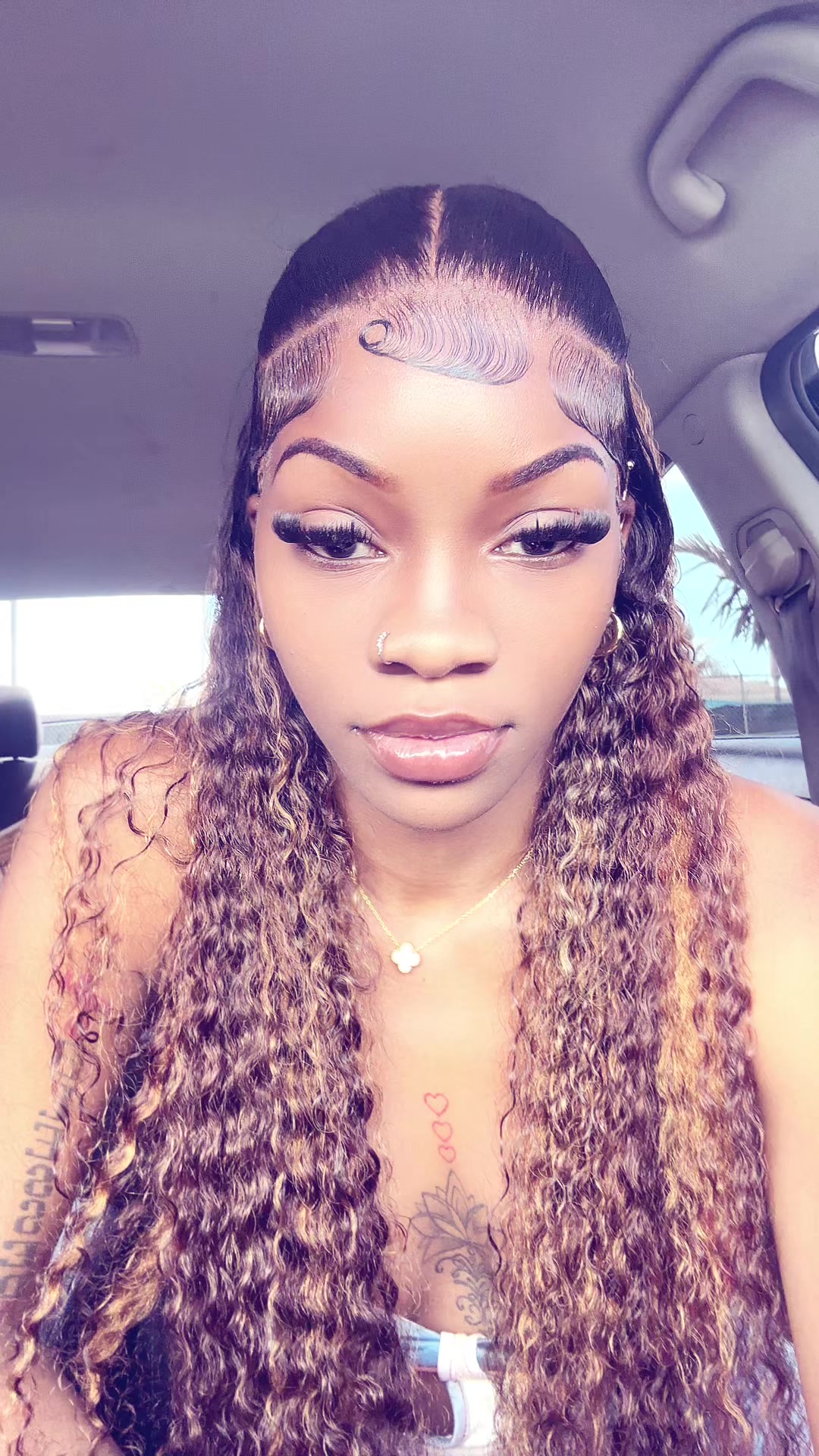 @👑Da Barbie💕// nail artist