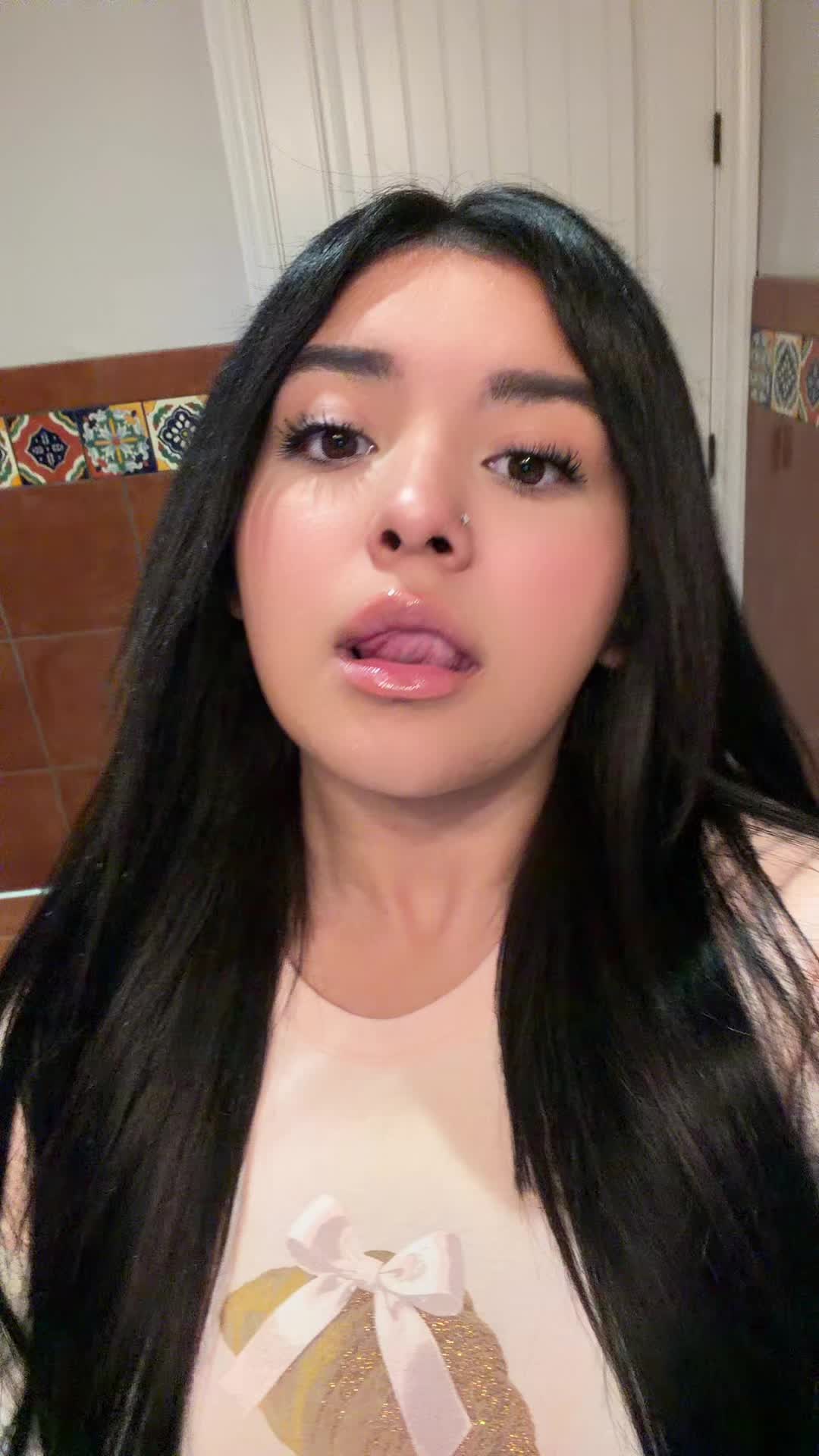 @arielala