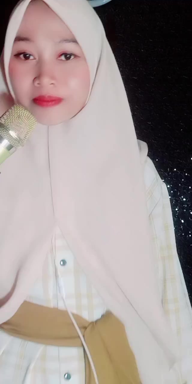 @𝗡𝘂𝗿97🌻
