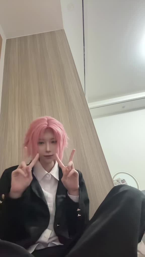 @𝘼𝙩𝙨𝙪𝙠𝙞抖音爱♪∽