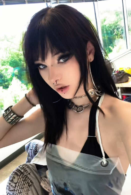 @_V4mpiric_