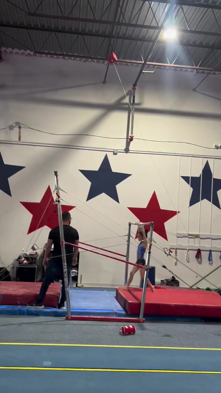 @mini_gymnast_skylar