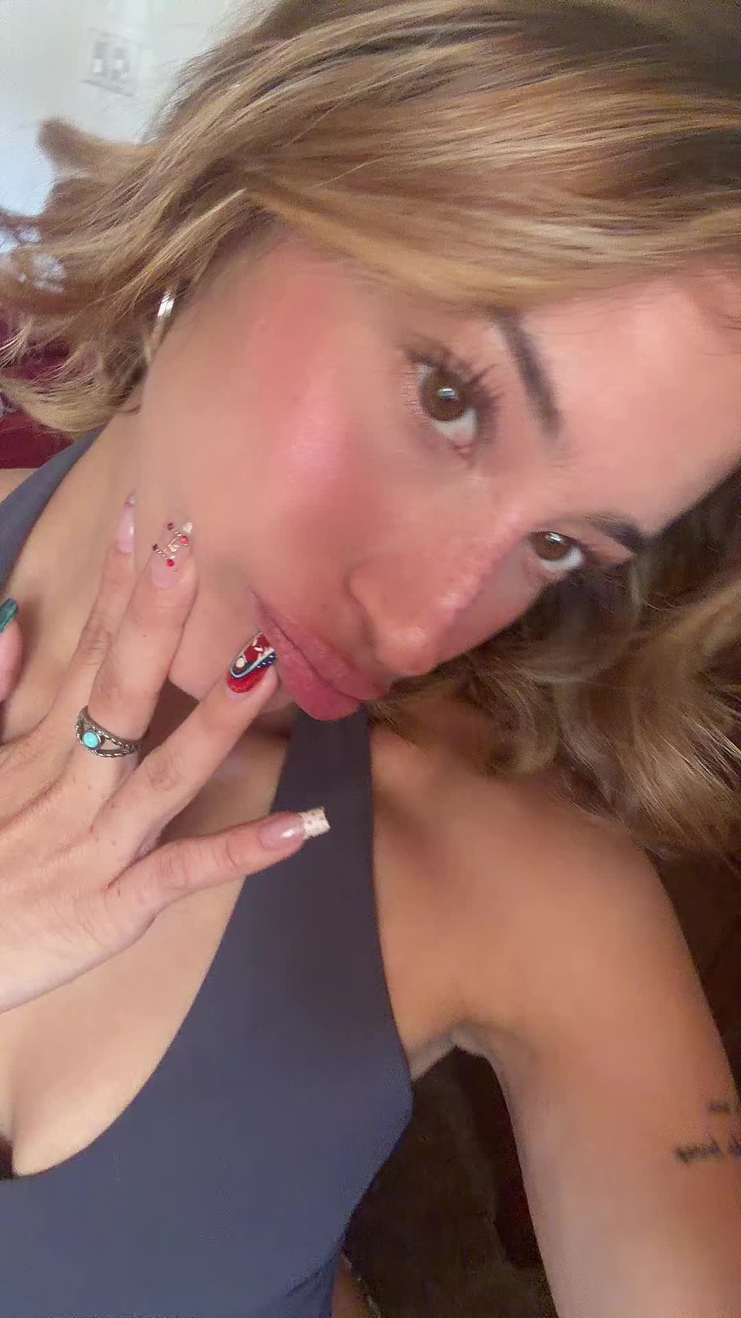 @sam🌙