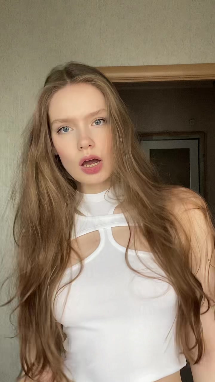 @юля