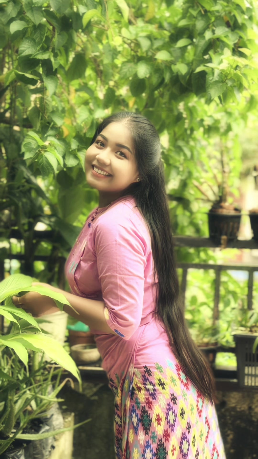 @khin zu paing