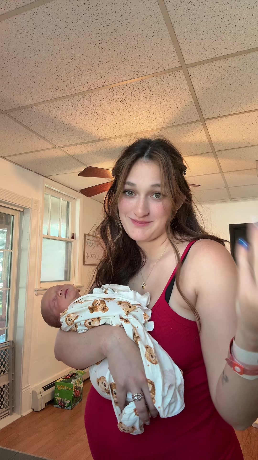 @Taylor Mastaw | Mom of 2