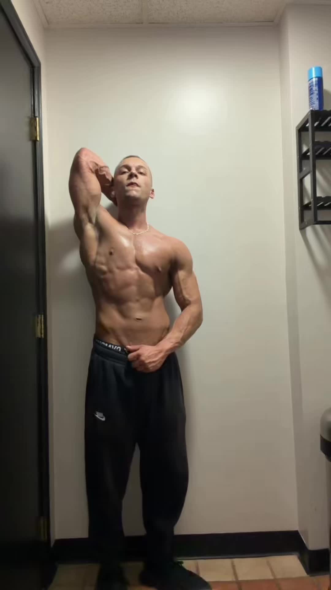 @Swolebruhz