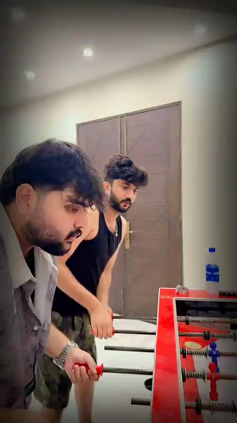 @Mr and Mrs Hussain tareen &hearts;️😍