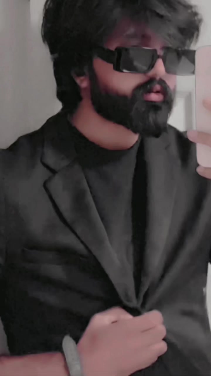 @THAKUR👑🇨🇦
