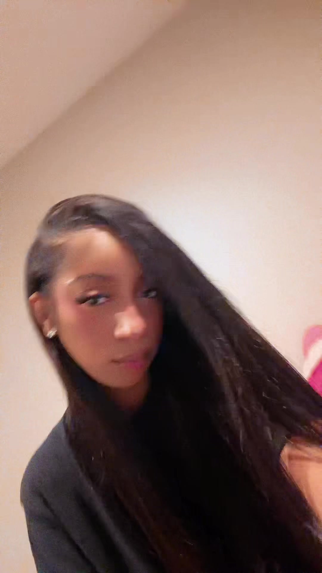 @Naujaᥫ᭡