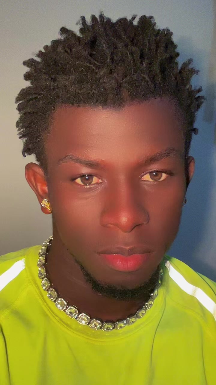 @MANAA 🙈🫣🇬🇲✅