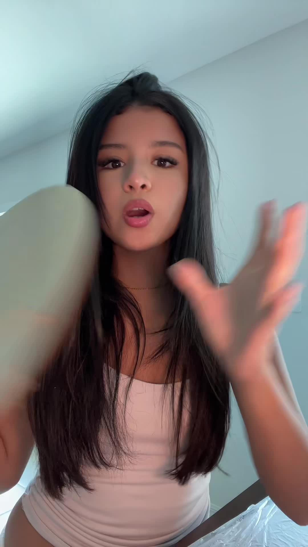 @Valentina