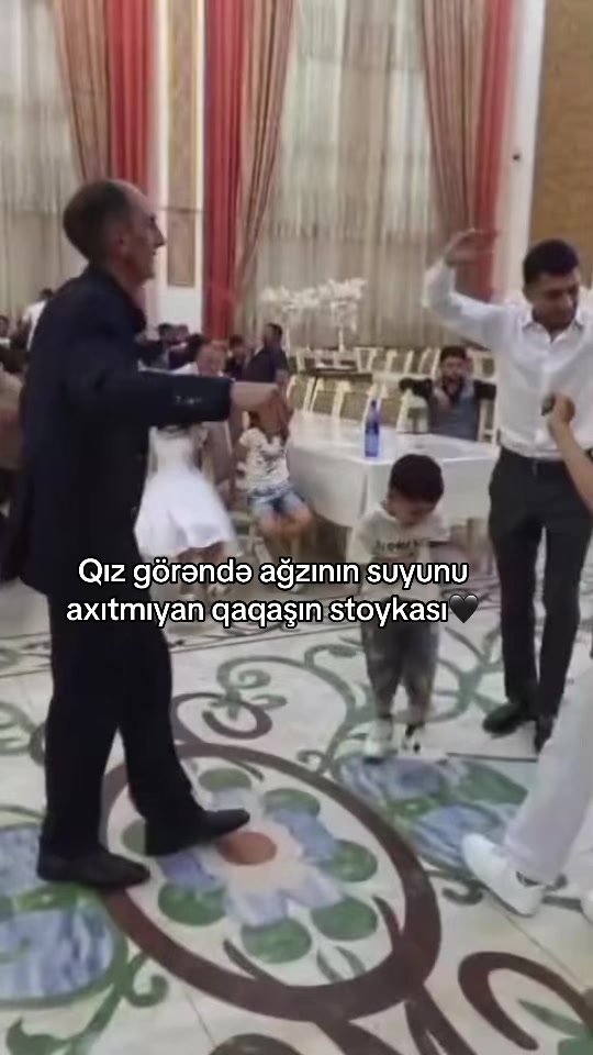 @Əxi