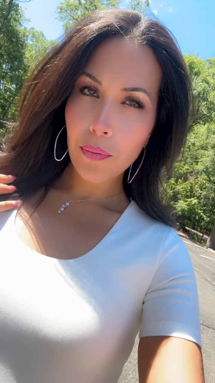 @👑 HK 🦋🧿