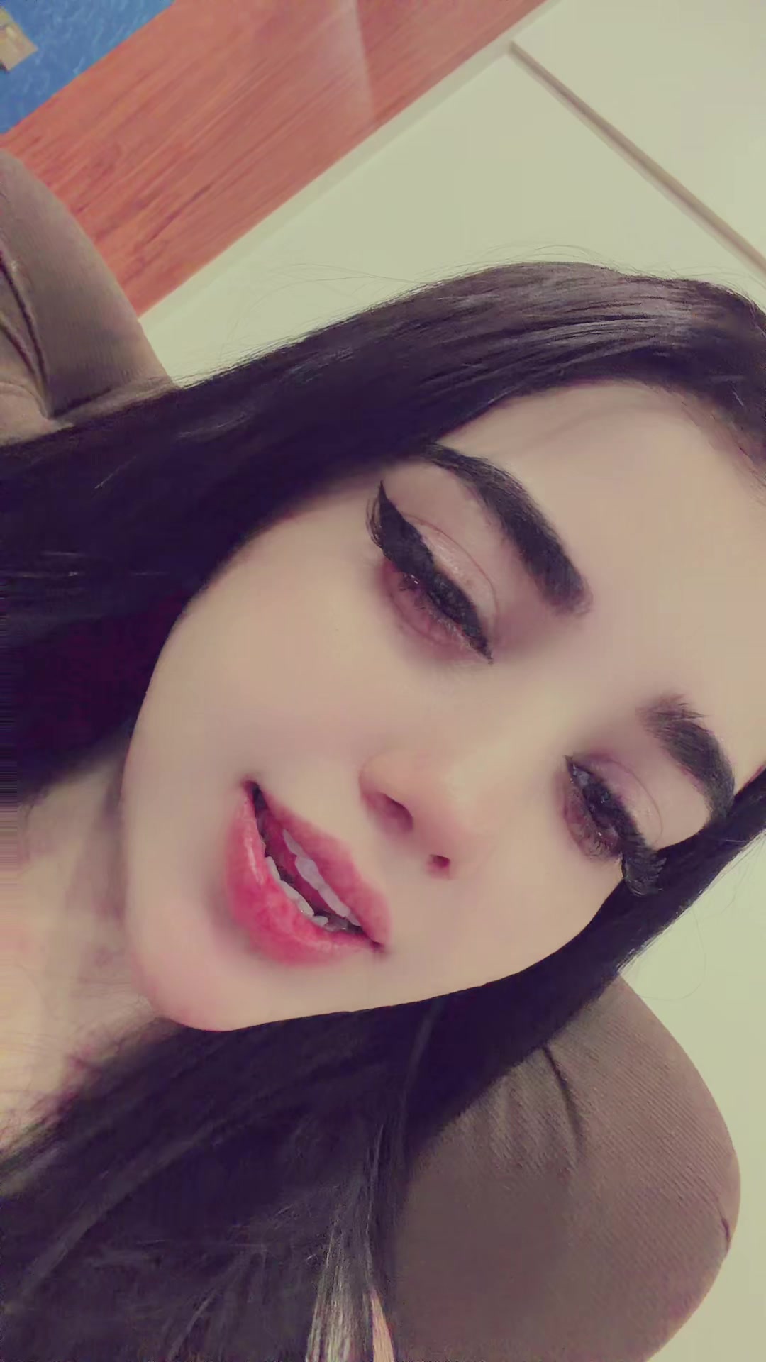 @nainaakbar8