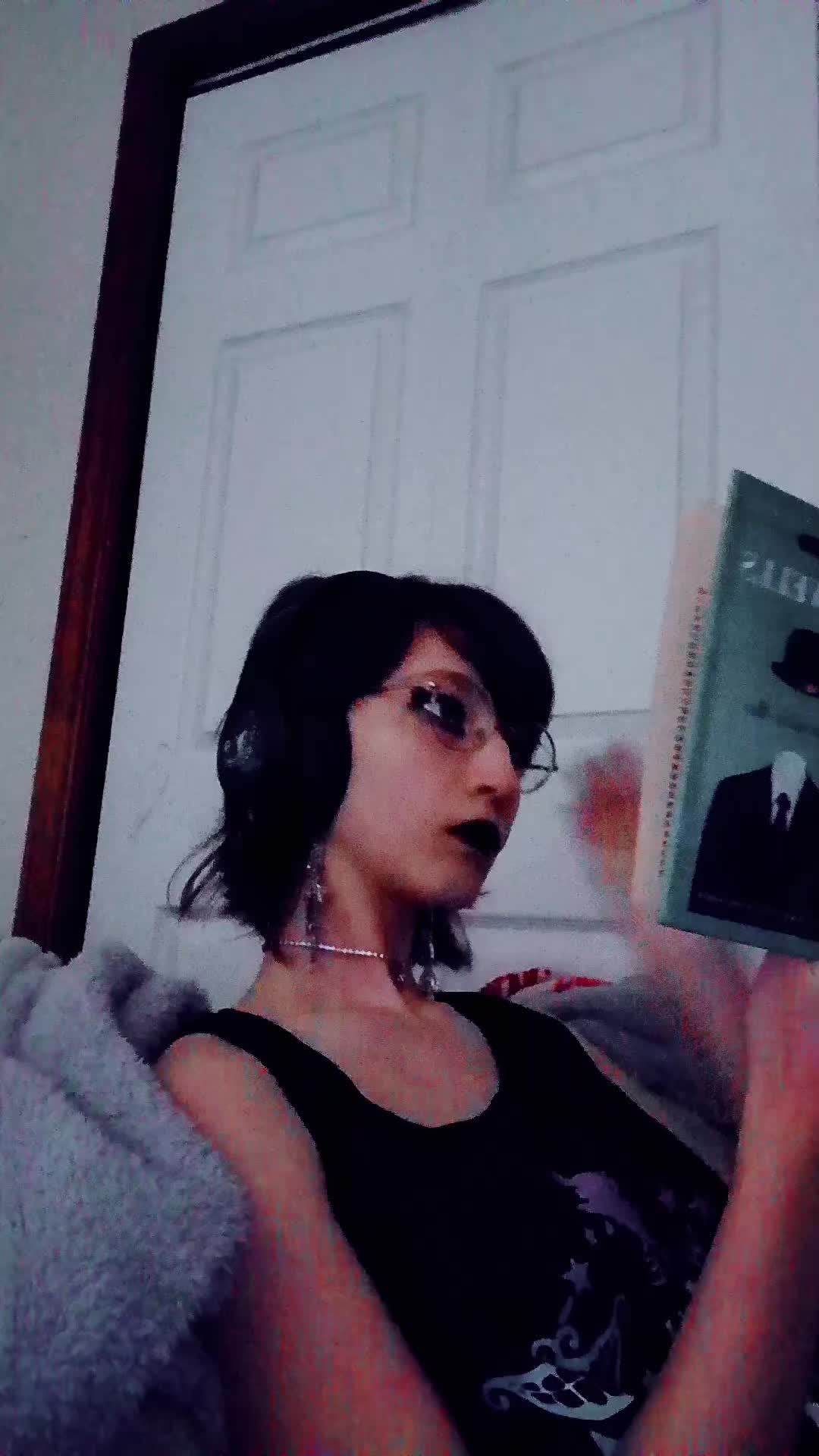 @Weird_hooman_thing666