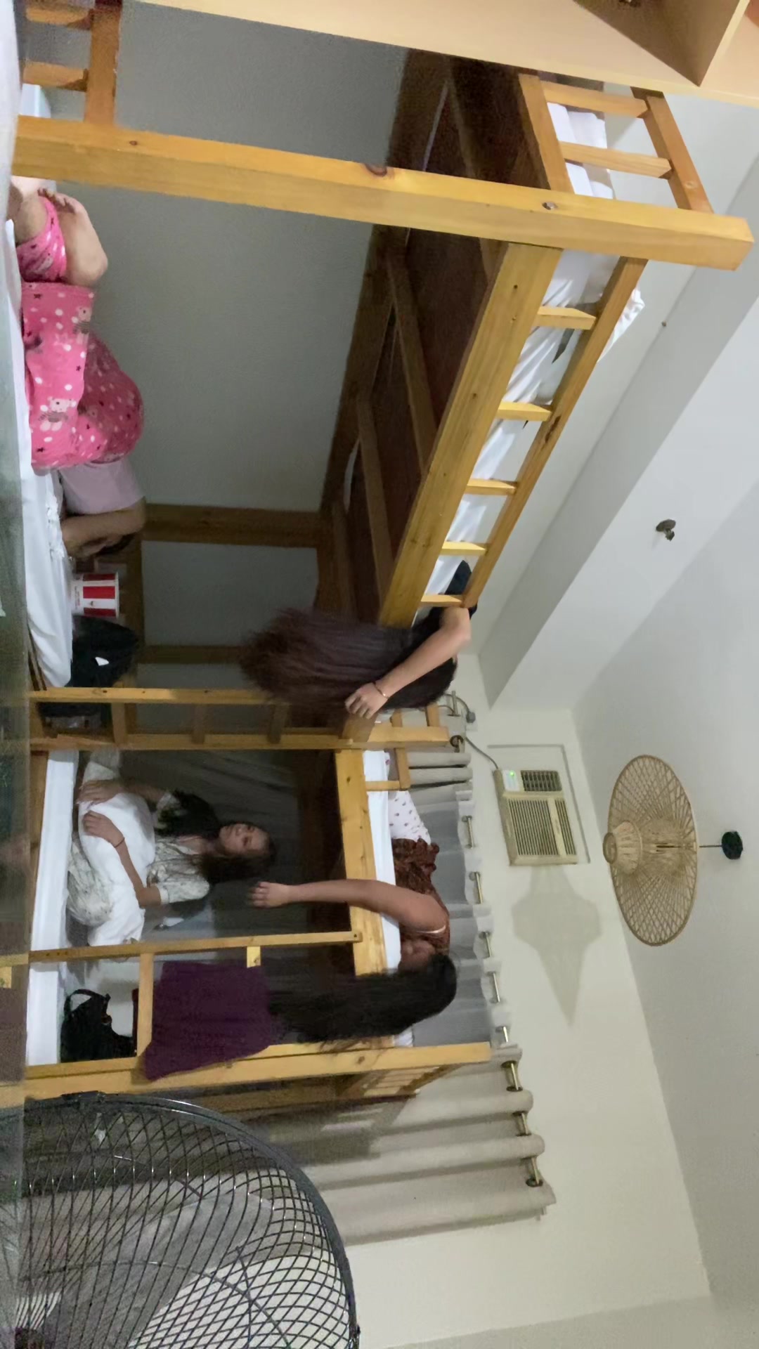 @emjhayygorjas