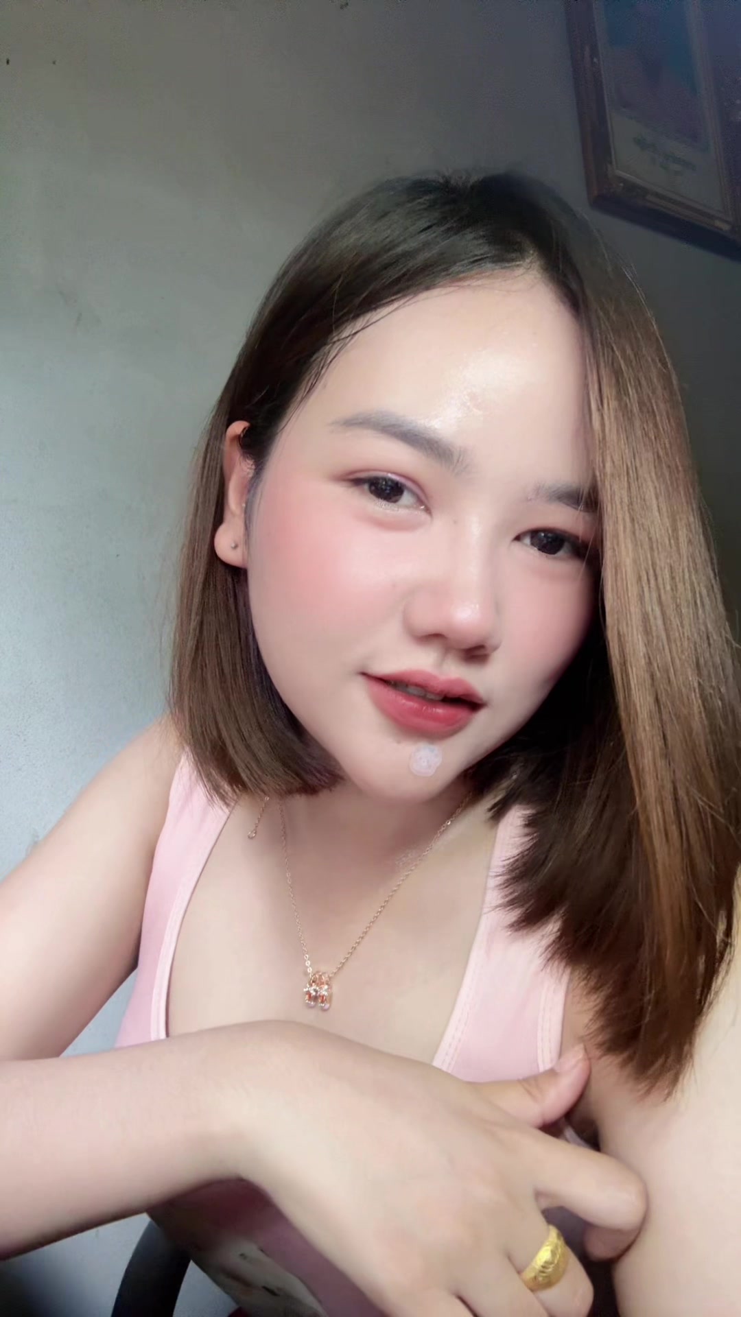 @พลอย