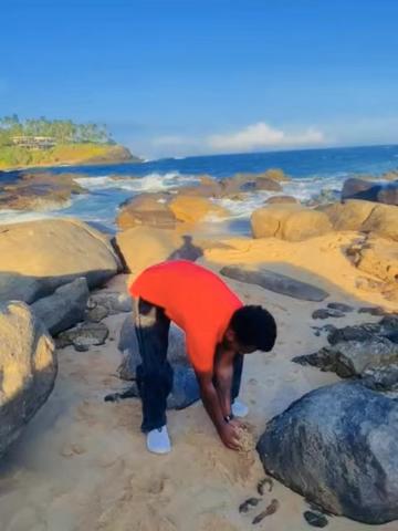 @MR.මැණික්