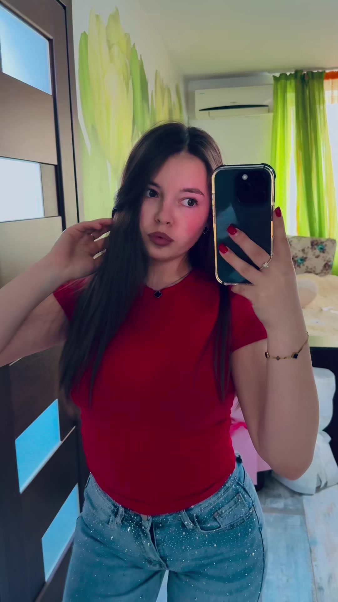 @_aadellinna_🐍