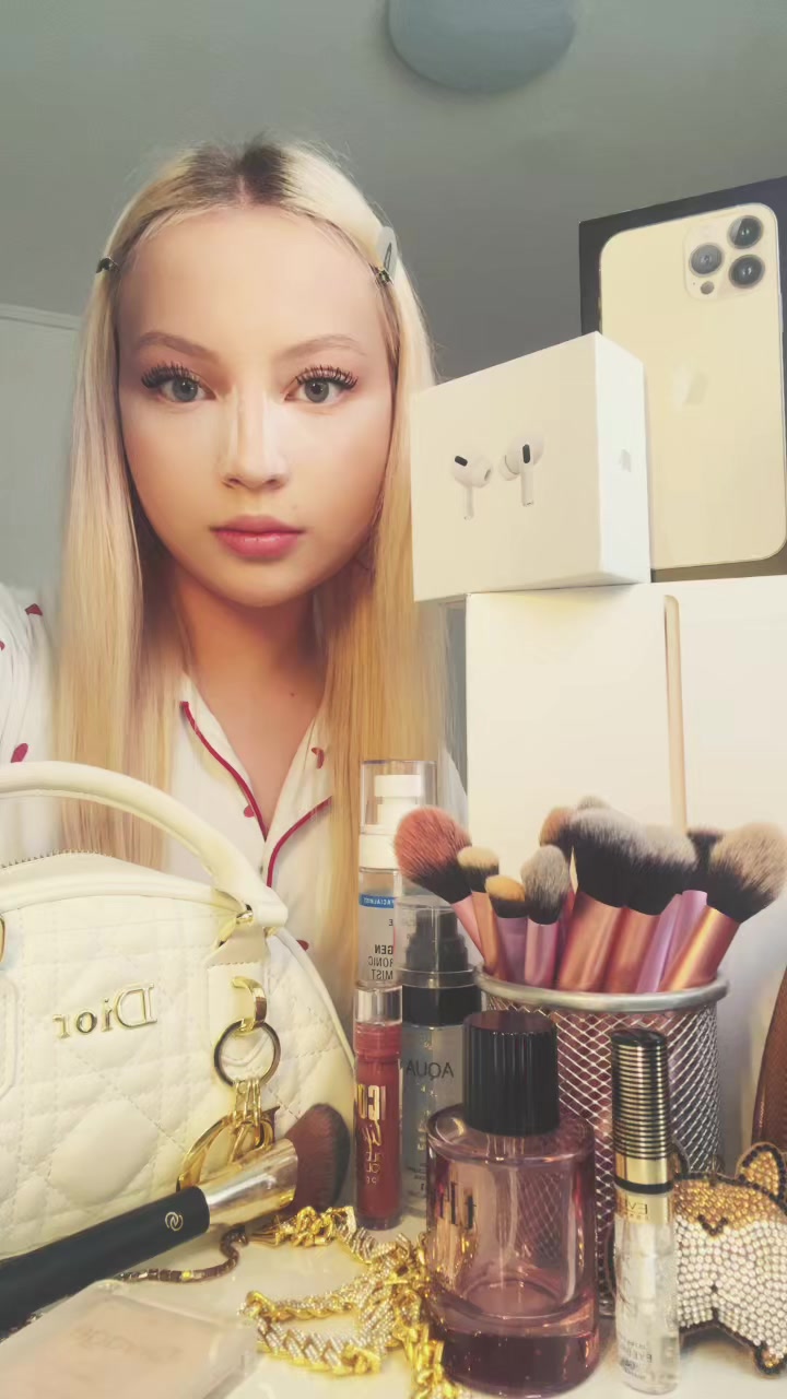 @дэлиша#fantababy🥶🐰