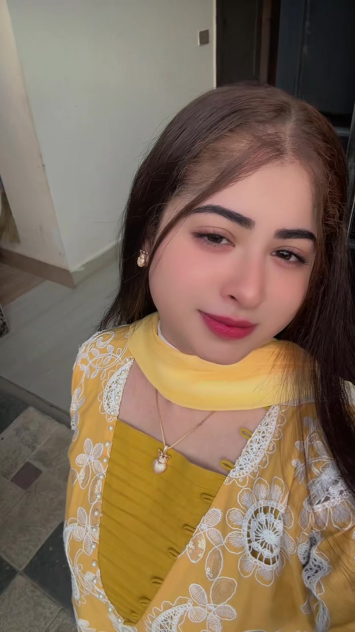 @ملکہ 😍❤️