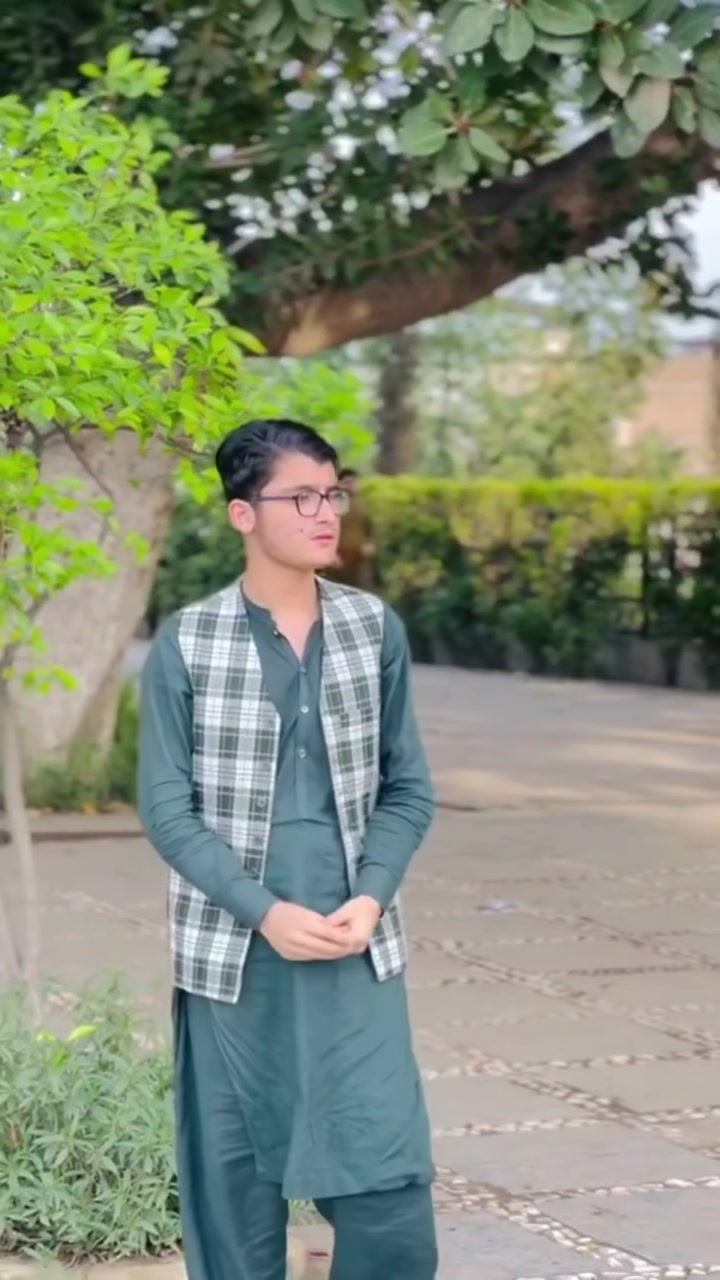 @🌿 𝐌𝐫 𝐬𝐚𝐝𝐢𝐪 🌿