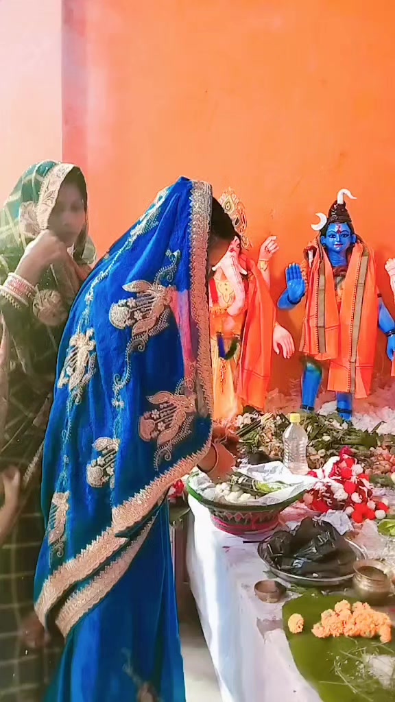 @Dipendra love Aarti