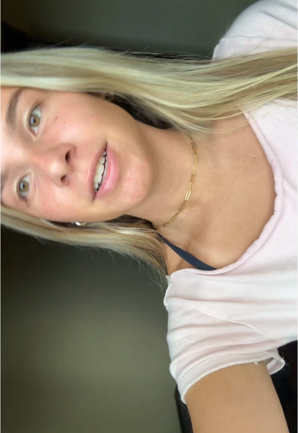 @bella