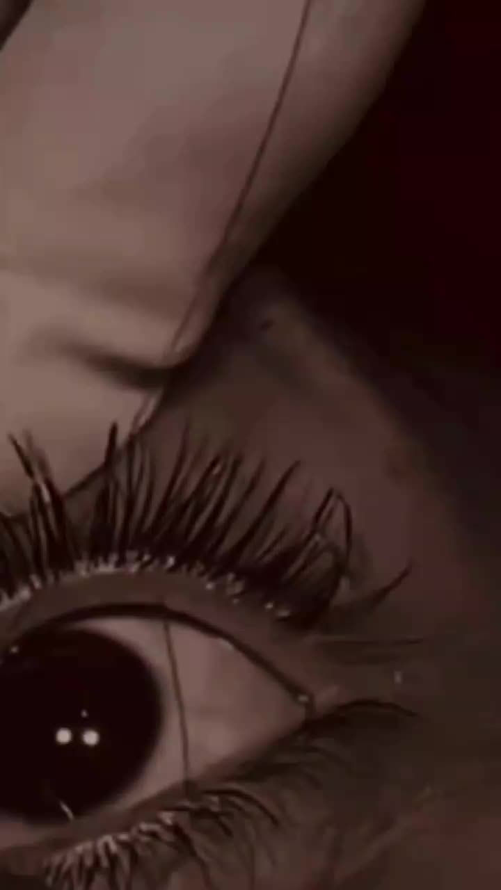 @𝐩𝐨𝐝𝐢𝐲𝐚 𝐬𝐭𝐚𝐭𝐮𝐬 ✍️