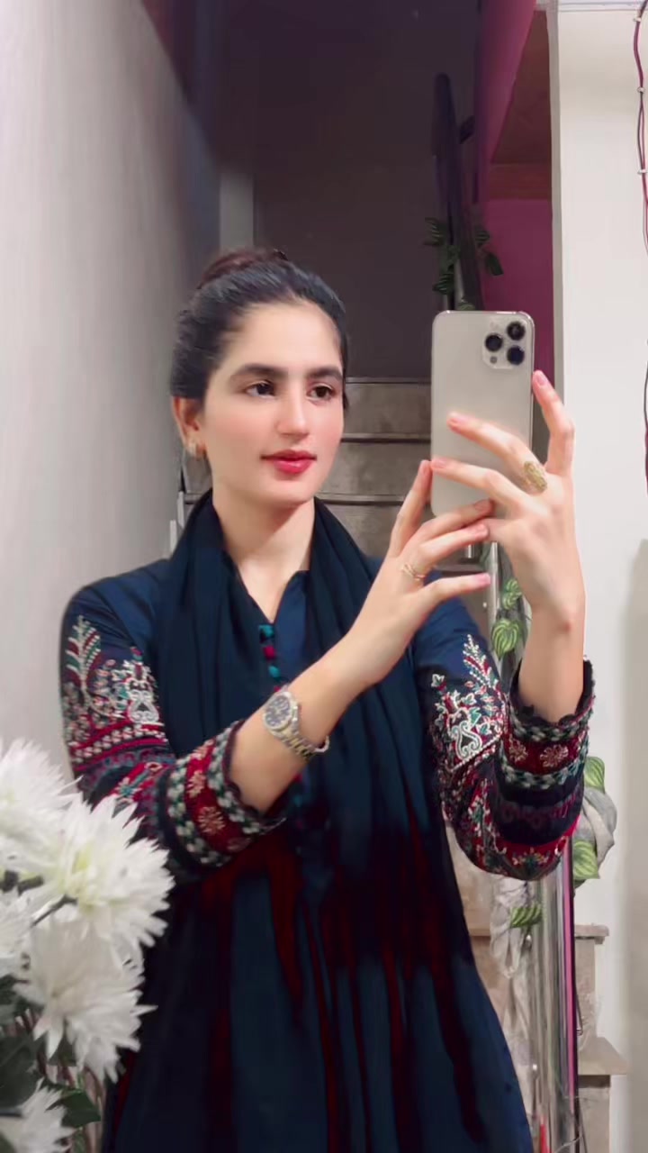 @Muneeba khan⭐️