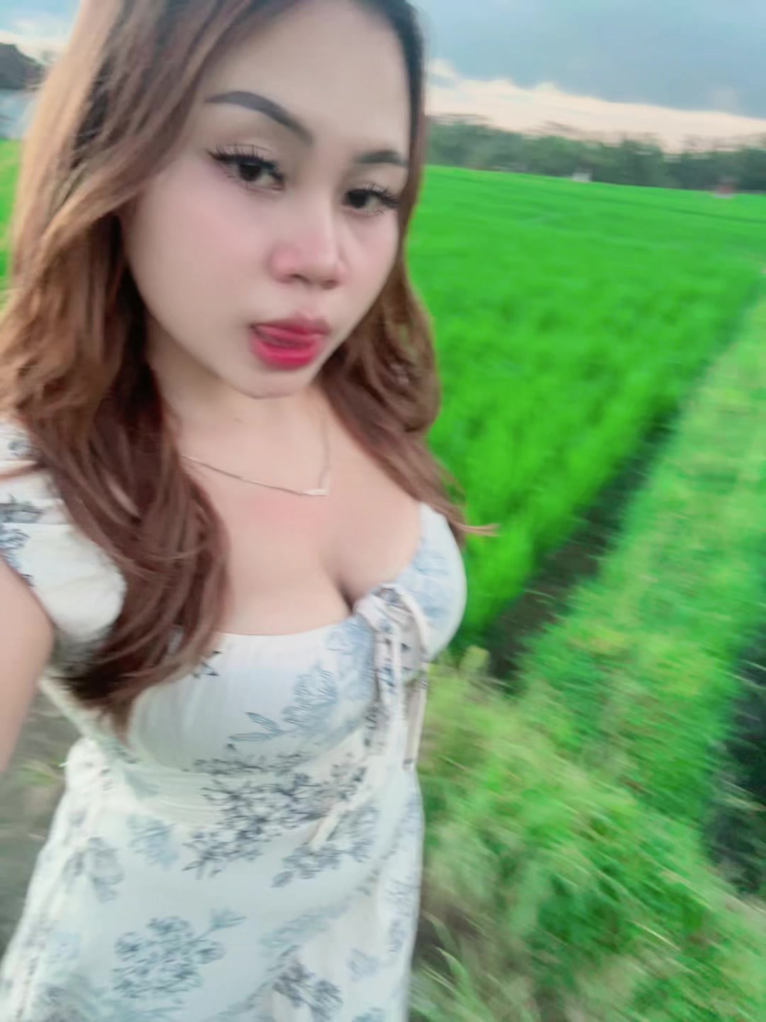 @Adeliskaaa.