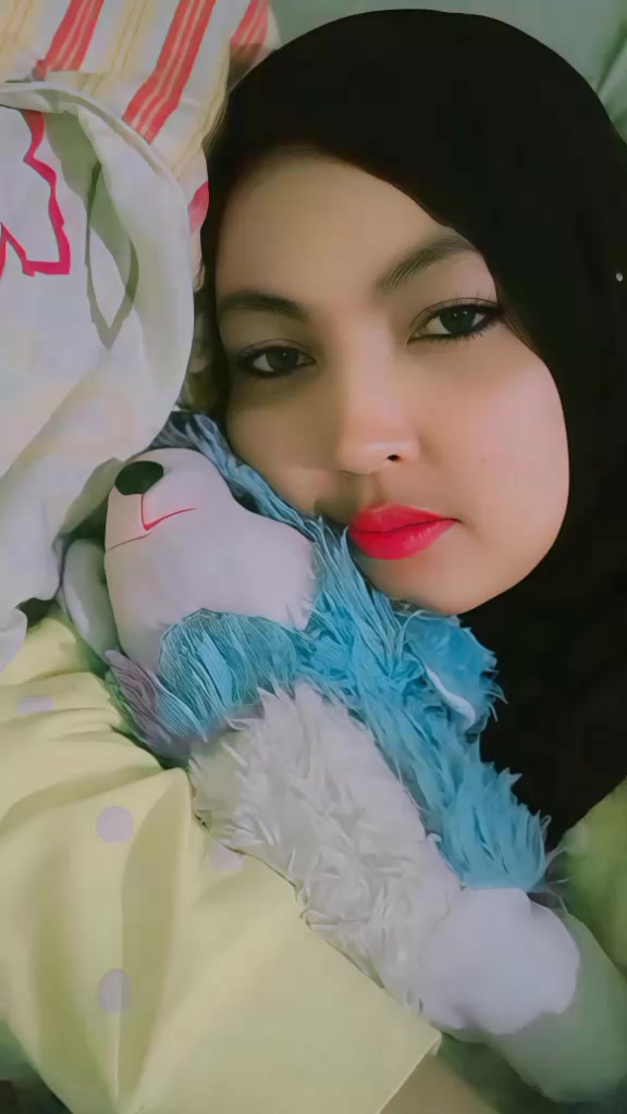 @erniya21
