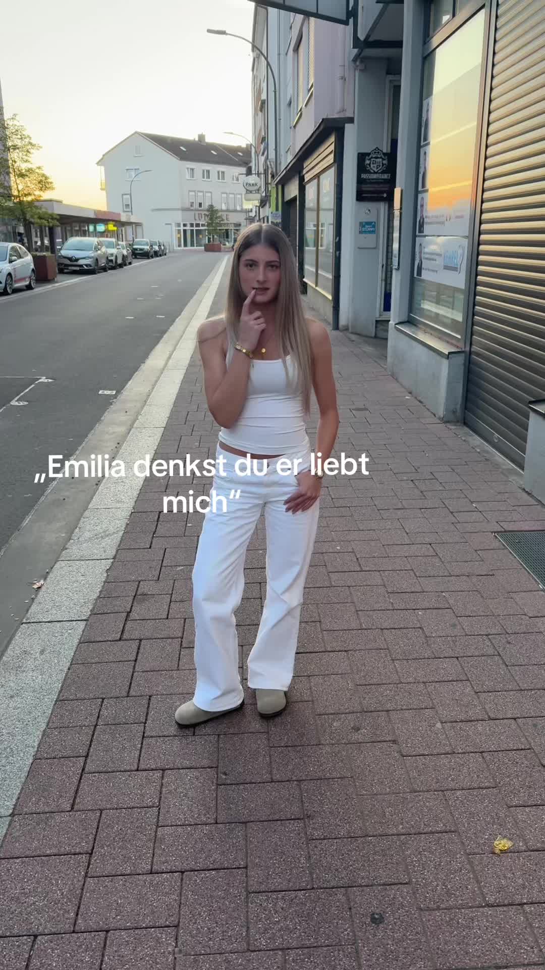 @Zoe
