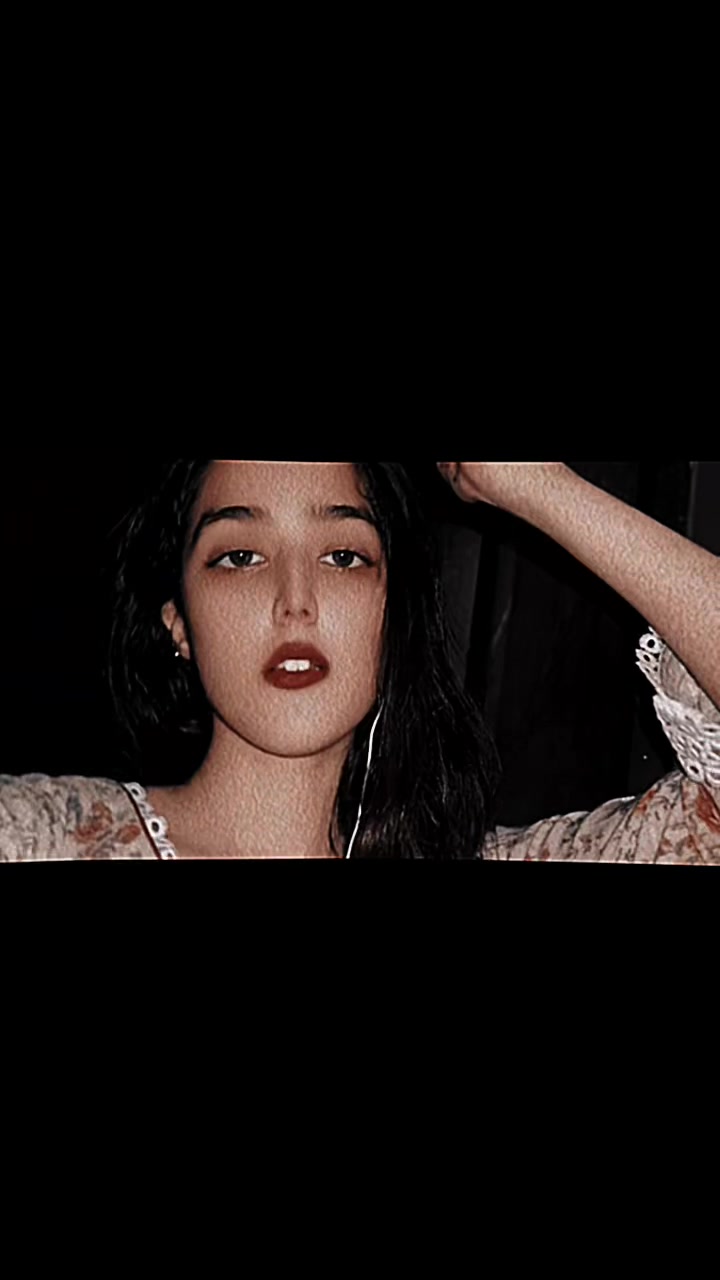 @𝕾𝖆𝖒𝖊𝖊𝖗𝖆 𝕶𝖍𝖆𝖓 🕊️