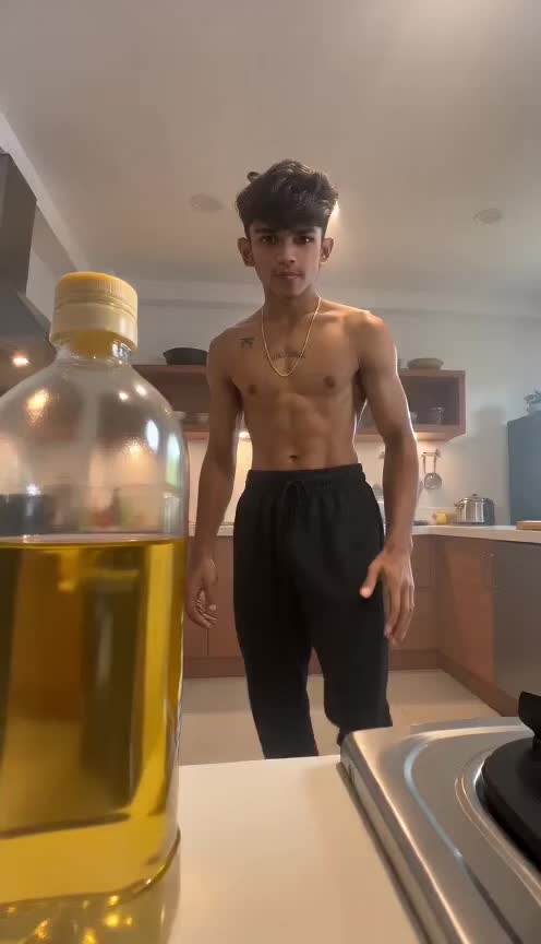 @&bull; 𝑺𝒂𝒄𝒉𝒊𝒕𝒉 🐬"