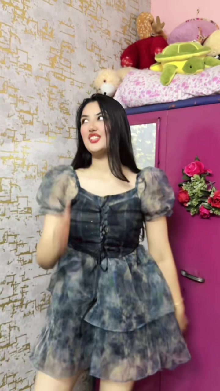 @AKRITI👑