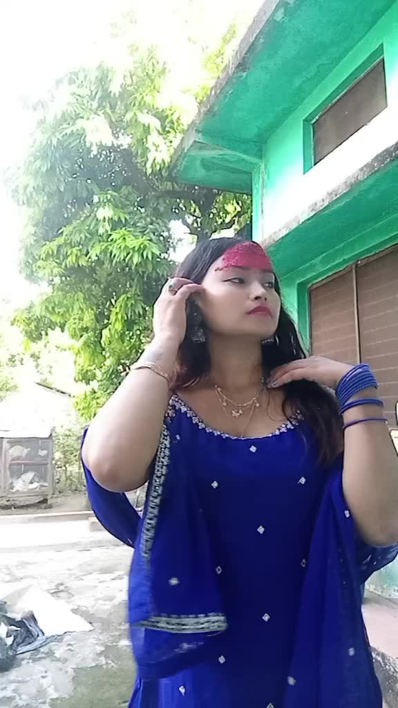 @Anshika🧿
