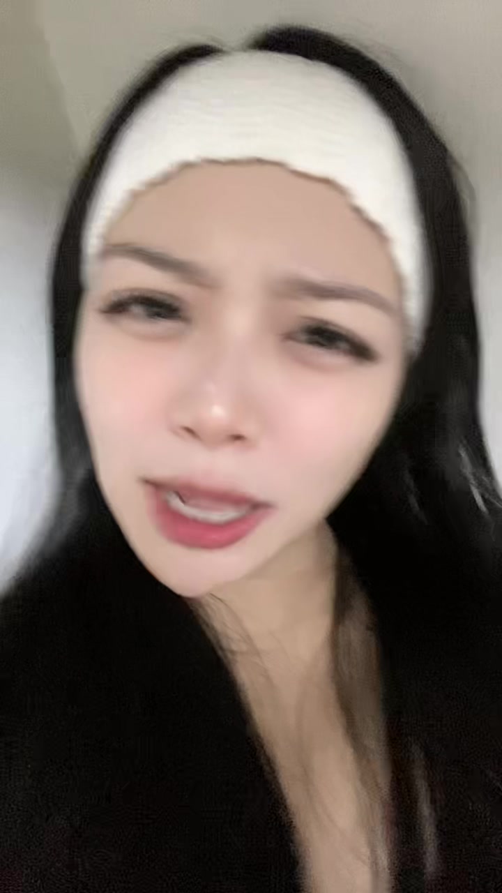 @Alliii