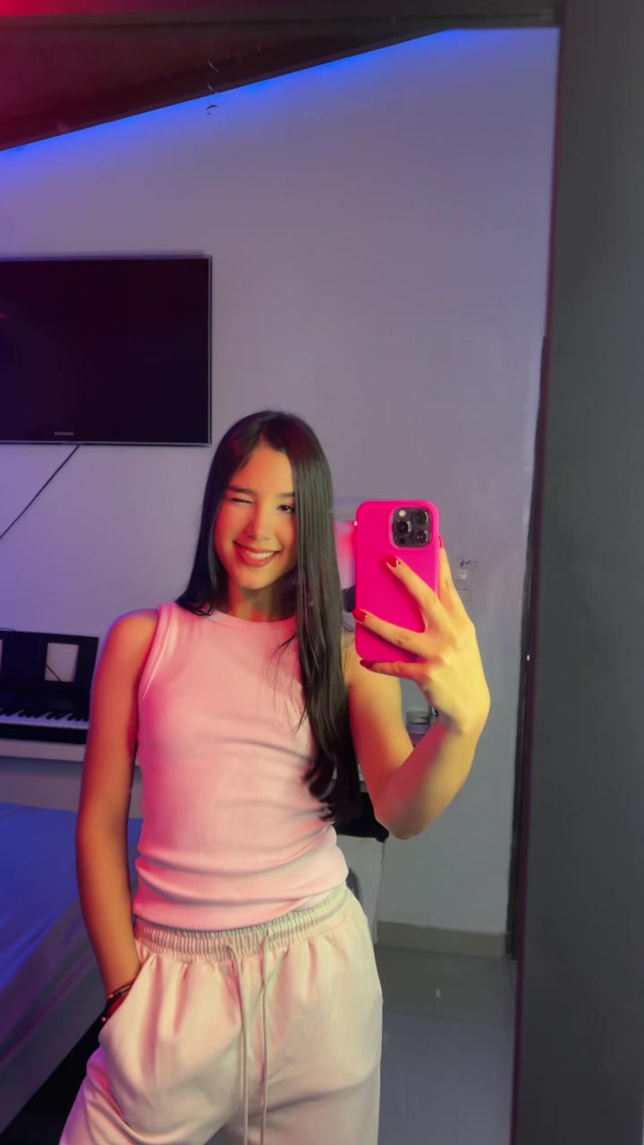 @Ivanna Ayala 🎤