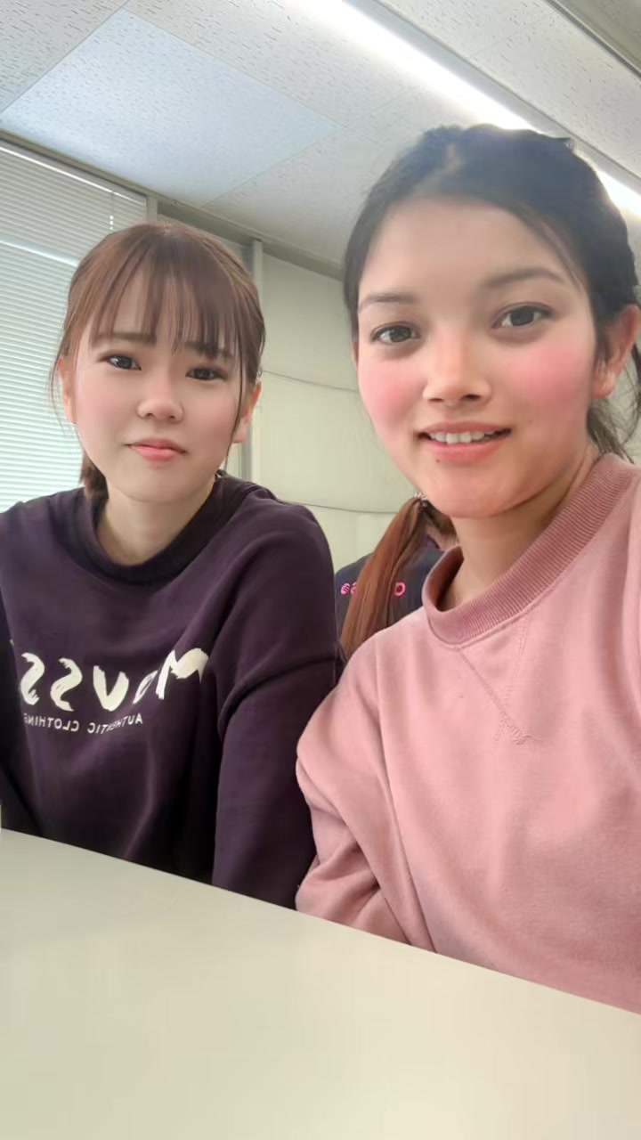 @UNA🥰